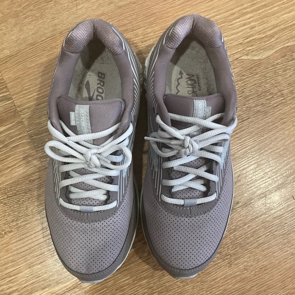 Brooks Addiction Walker Suede Light Purple size 9 wide - Picture 4 of 7